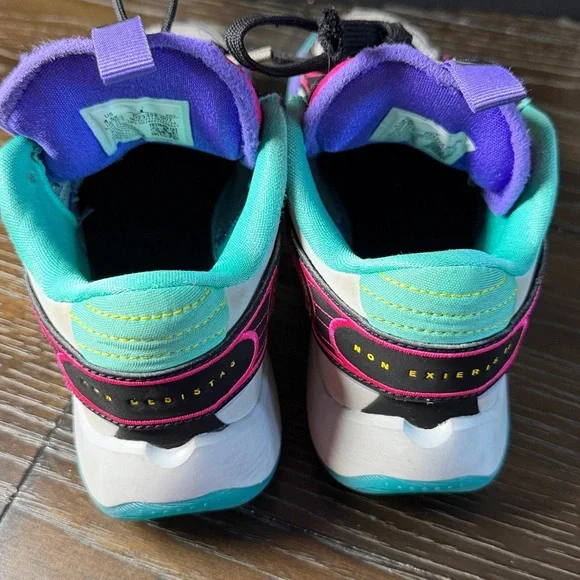 Nike Luka 2 Grade School Basketball Shoes Wolf Grey/Speed Yellow kid Jordans 4.5 - Picture 12 of 13